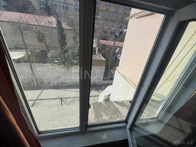 Продаётся 1-комн. вторичка 50 м², м. Элмляр Академиясы, photo 17 from 19