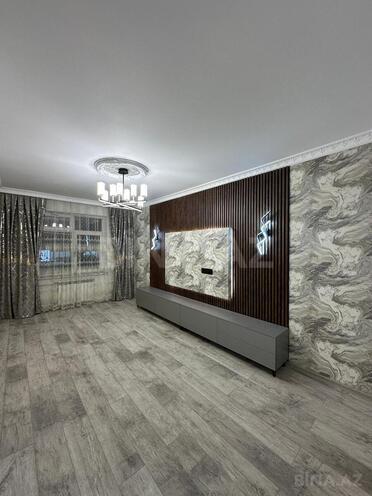 Продаётся 3-комн. вторичка 65 м², Хатаинский р., photo 1 from 19