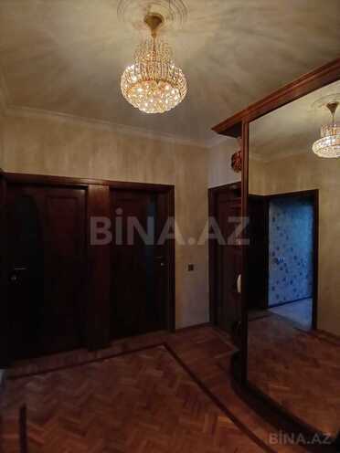 Satılır 4 otaqlı köhnə tikili 115 m², Azadlıq Prospekti m., photo 8 from 17