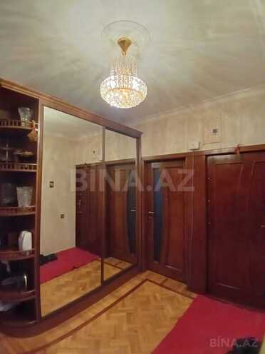 Satılır 4 otaqlı köhnə tikili 115 m², Azadlıq Prospekti m., photo 4 from 17