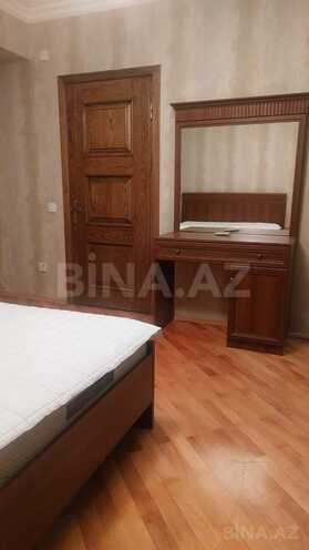 Сдаётся 3-комн. вторичка 105 м², м. Низами, photo 5 from 15