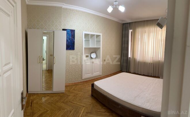 Продаётся 2-комн. новостройка 72 м², м. Кара Караев, photo 6 from 9
