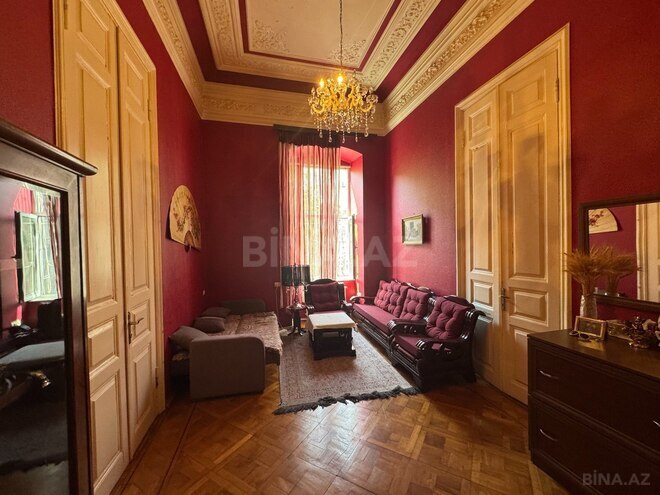 Satılır 4 otaqlı köhnə tikili 120 m², Sahil m., photo 13 from 30