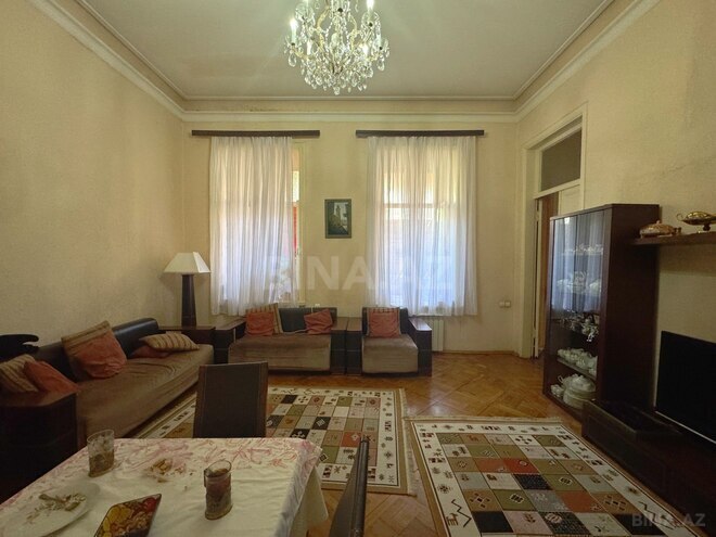 Satılır 4 otaqlı köhnə tikili 120 m², Sahil m., photo 7 from 30
