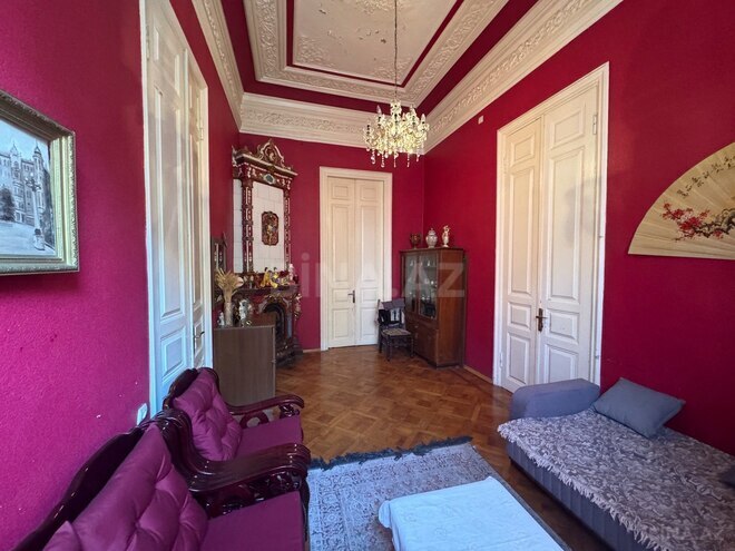 Satılır 4 otaqlı köhnə tikili 120 m², Sahil m., photo 15 from 30