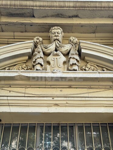 Satılır 4 otaqlı köhnə tikili 120 m², Sahil m., photo 3 from 30