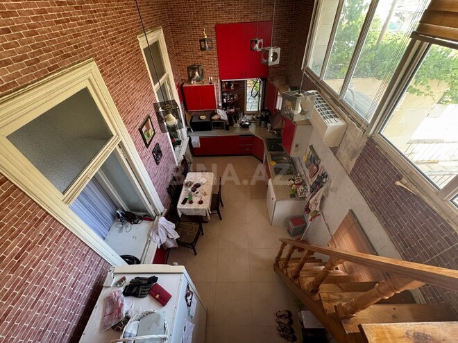 Satılır 4 otaqlı köhnə tikili 120 m², Sahil m., photo 25 from 30