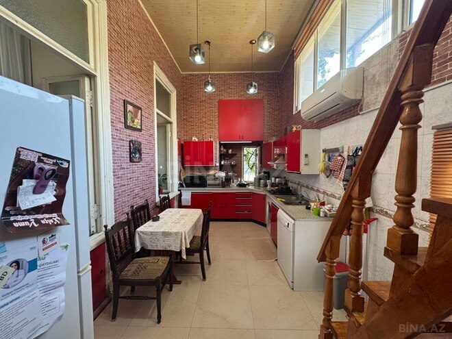 Satılır 4 otaqlı köhnə tikili 120 m², Sahil m., photo 22 from 30