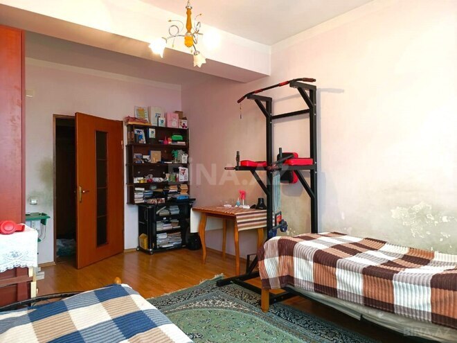 Продаётся 3-комн. вторичка 100 м², м. Иншаатчылар, photo 8 from 16