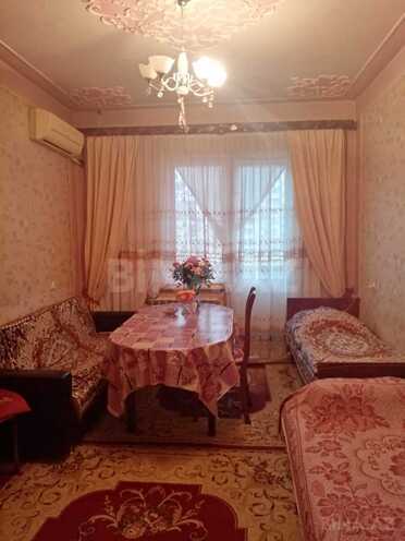 Продаётся 3-комн. вторичка 74 м², м. Ахмедлы, photo 1 from 9