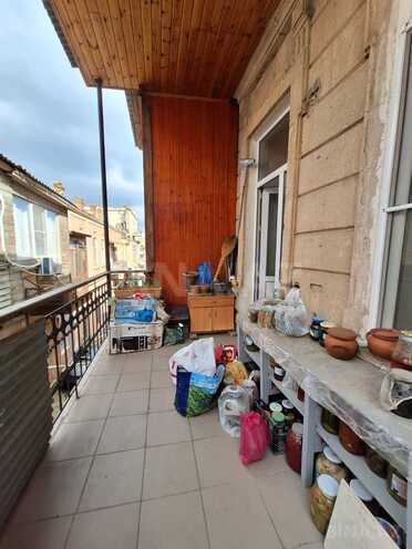 Продаётся 3-комн. вторичка 75 м², м. Ичеришехер, photo 4 from 24