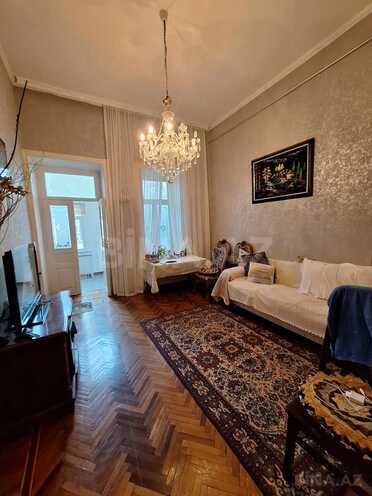 Продаётся 3-комн. вторичка 75 м², м. Ичеришехер, photo 3 from 24