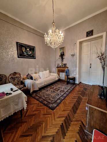 Продаётся 3-комн. вторичка 75 м², м. Ичеришехер, photo 1 from 24