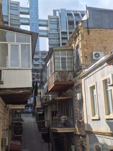 Продаётся 3-комн. вторичка 75 м², м. Ичеришехер, photo 22 from 24