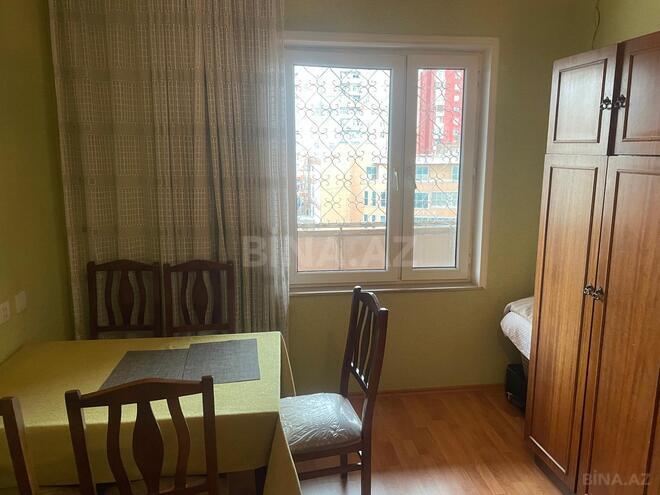 Сдаётся 2-комн. вторичка 48 м², м. Нефтчиляр, photo 3 from 12