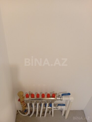 Satılır 2 otaqlı köhnə tikili 60 m², İnşaatçılar m., photo 28 from 29