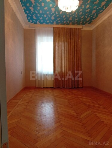 Satılır 2 otaqlı köhnə tikili 60 m², İnşaatçılar m., photo 15 from 29