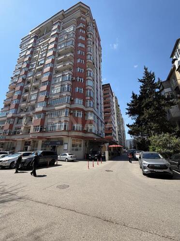 Satılır 5 otaqlı yeni tikili 235 m², 28 May m., photo 1 from 20