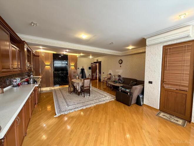 Satılır 5 otaqlı yeni tikili 235 m², 28 May m., photo 7 from 20