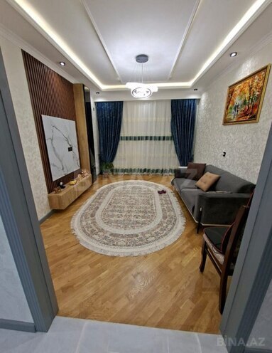 Продаётся 3-комн. новостройка 92 м², м. Кара Караев, photo 1 from 15