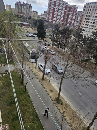 Satılır 2 otaqlı köhnə tikili 50 m², Qara Qarayev m., photo 16 from 19