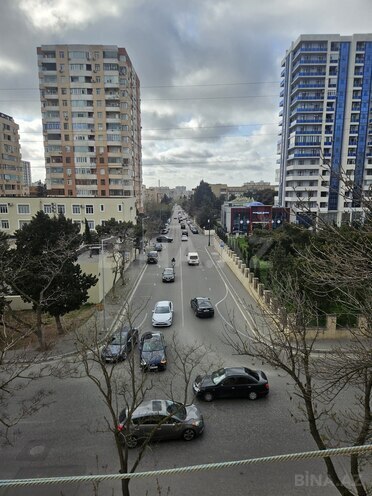 Satılır 2 otaqlı köhnə tikili 50 m², Qara Qarayev m., photo 15 from 19