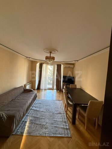 Сдаётся 3-комн. вторичка 80 м², м. Низами, photo 6 from 13