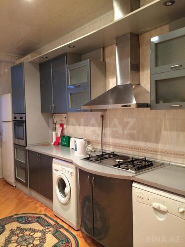 İcarəyə verilir 4 otaqlı yeni tikili 200 m², Nizami m., photo 13 from 18