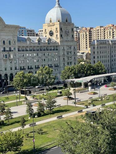 Продаётся 4-комн. новостройка 247 м², м. Низами, photo 19 from 20