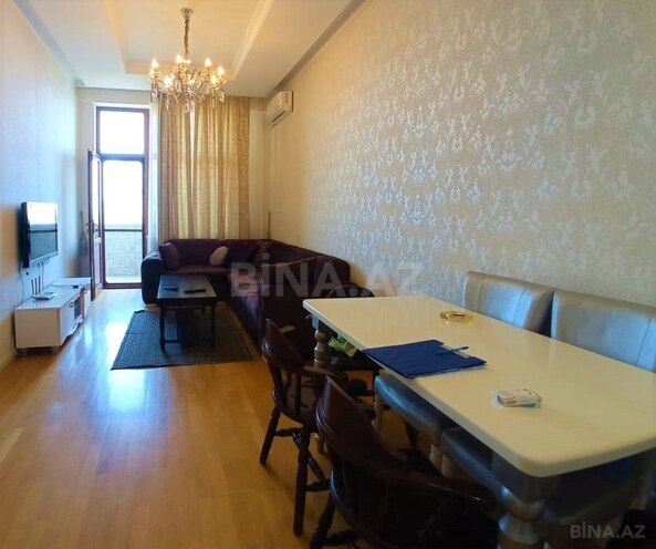 İcarəyə verilir 2 otaqlı yeni tikili 65 m², 28 May m., photo 1 from 10