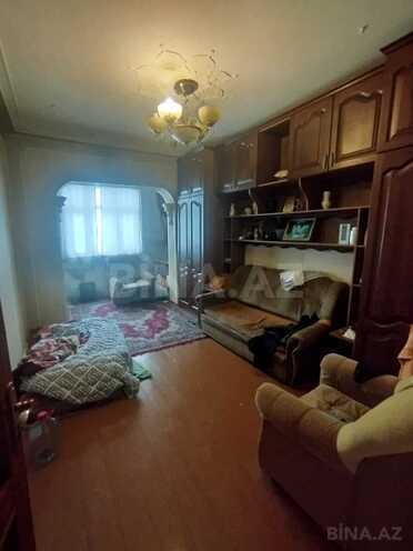 Продаётся 3-комн. вторичка 80 м², м. Нефтчиляр, photo 8 from 12