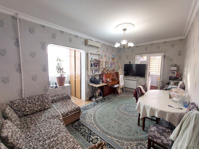 Продаётся 2-комн. вторичка 50 м², м. Азадлыг проспекти, photo 1 from 19