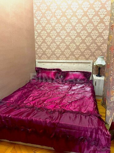 Сдаётся 2-комн. вторичка 45 м², м. Ичеришехер, photo 7 from 9