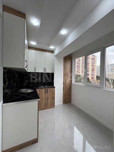 Продаётся 3-комн. вторичка 65 м², м. Ази Асланов, photo 1 from 17