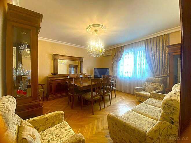 Продаётся 4-комн. вторичка 115 м², м. Элмляр Академиясы, photo 3 from 13