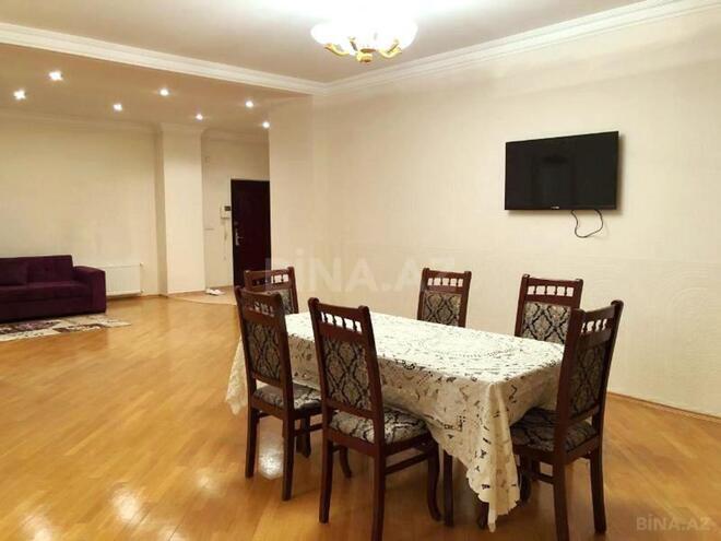 İcarəyə verilir 4 otaqlı yeni tikili 230 m², 28 May m., photo 6 from 27