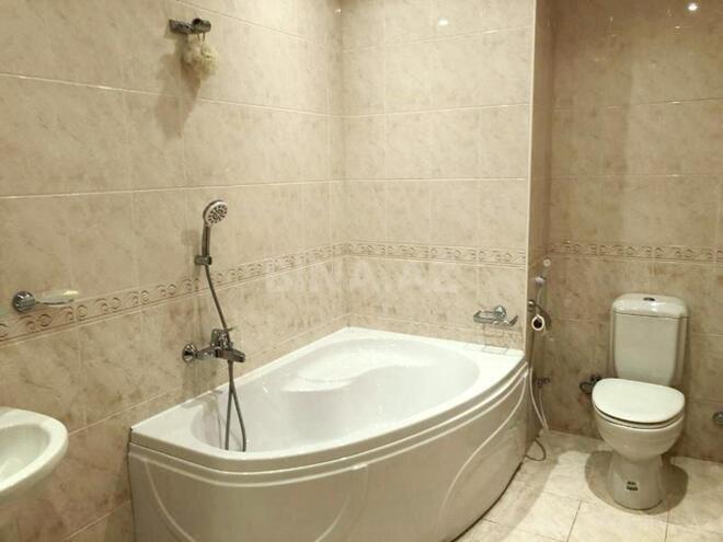İcarəyə verilir 4 otaqlı yeni tikili 230 m², 28 May m., photo 14 from 27