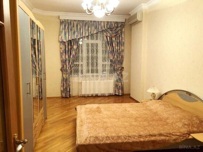 İcarəyə verilir 4 otaqlı yeni tikili 230 m², 28 May m., photo 25 from 27