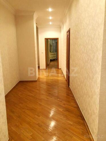 İcarəyə verilir 4 otaqlı yeni tikili 230 m², 28 May m., photo 7 from 27