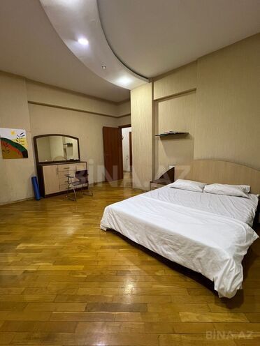 İcarəyə verilir 3 otaqlı yeni tikili 150 m², 28 May m., photo 14 from 22