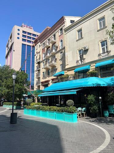 İcarəyə verilir 3 otaqlı köhnə tikili 90 m², Sahil m., photo 1 from 24