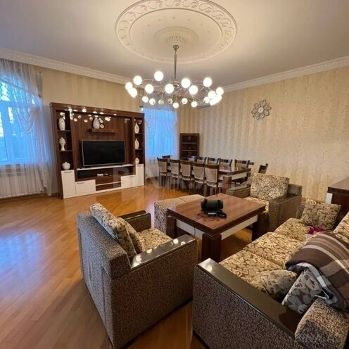 İcarəyə verilir 5 otaqlı həyət evi/bağ evi 400 m², Novxanı q., photo 9 from 10