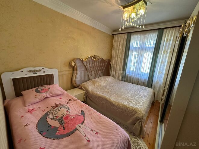 Продаётся 3-комн. вторичка 65 м², м. Ази Асланов, photo 4 from 22