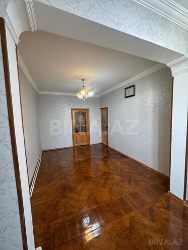 Satılır 2 otaqlı köhnə tikili 55 m², Memar Əcəmi m., photo 3 from 12