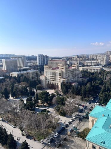 Продаётся 4-комн. новостройка 128 м², м. Элмляр Академиясы, photo 7 from 12