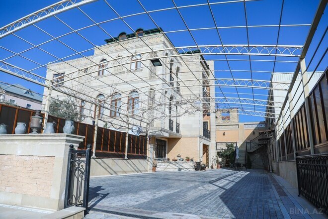 Продаётся 10-комн. дом/дача 1 000 м², м. Насими, photo 4 from 32