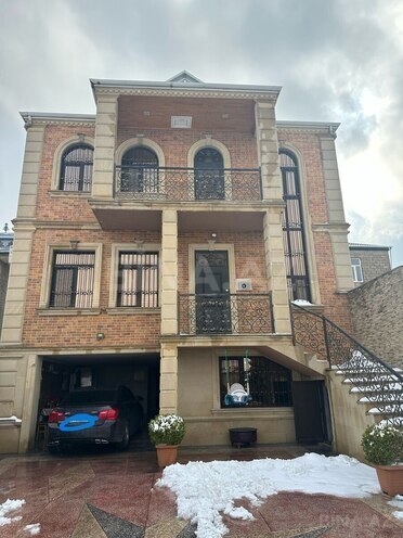 Satılır 5 otaqlı həyət evi/bağ evi 280 m², Qaraçuxur q., photo 1 from 20