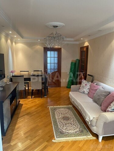 Продаётся 3-комн. вторичка 76 м², м. Низами, photo 3 from 16