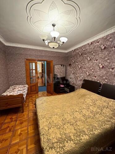 Satılır 4 otaqlı köhnə tikili 87 m², İnşaatçılar m., photo 6 from 12
