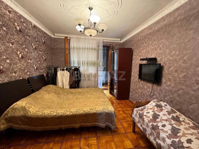 Satılır 4 otaqlı köhnə tikili 87 m², İnşaatçılar m., photo 5 from 12